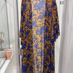 H&M Tan and Blue Leaf Print Kimono
